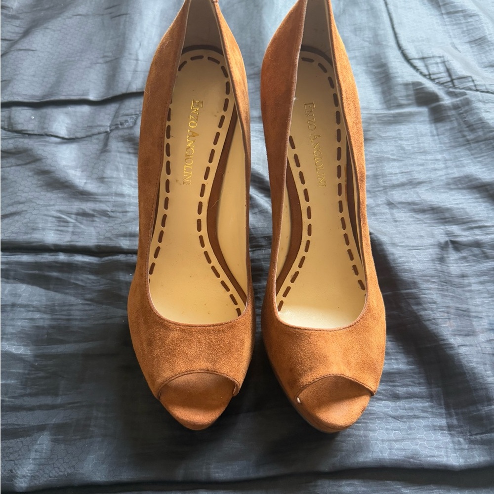Enzo Angiolini - Picture 2 of 9